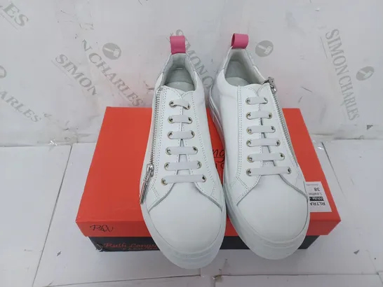 BOXED PAIR OF RUTH LANGSFORD ZIP TRAINERS IN WHITE/PINK - SIZE 5