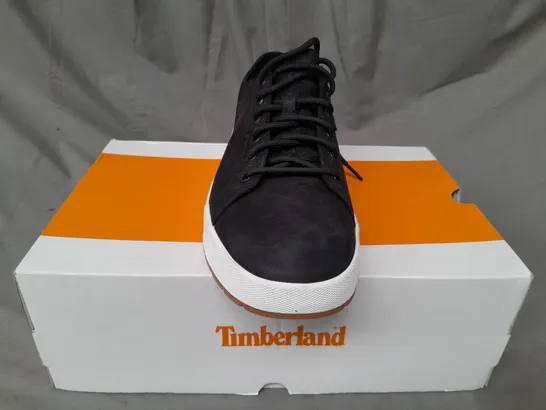 BOXED PAIR OF TIMBERLAND MAPLE GROVE LOW LACE SNEAKERS IN BLACK UK SIZE 11