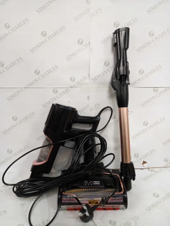 SHARK CORDED STICK VACUUM HZ500UKT