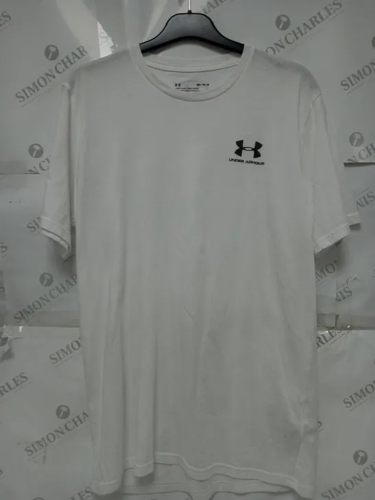 UNDER ARMOUR LOGO T-SHIRT IN WHITE - MEDIUM