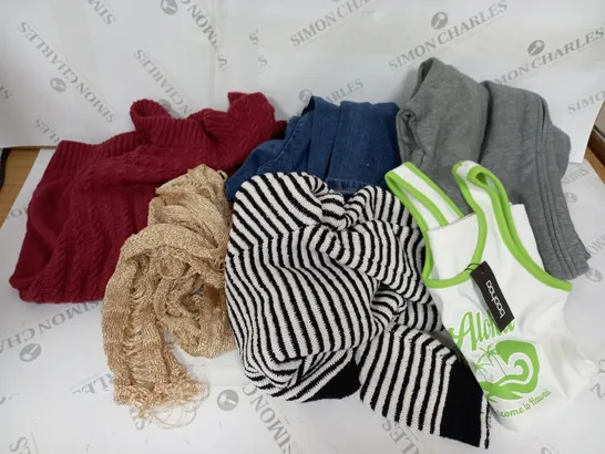 APPROXIMATELY 50 ASSORTED CLOTHING ITEMS IN VARIOUS COLOURS AND SIZES TO INCLUDE JUMPERS, JOGGERS, OVERALLS 