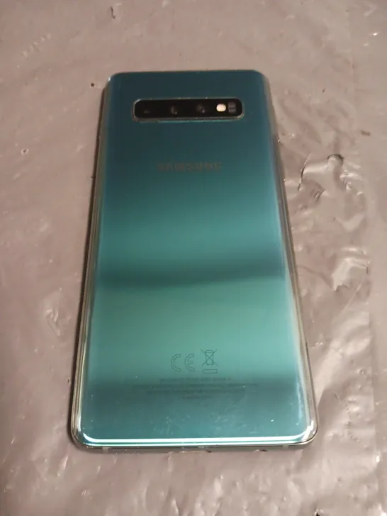 UNBOXED SAMSUNG GALAXY S10 MOBILE PHONE