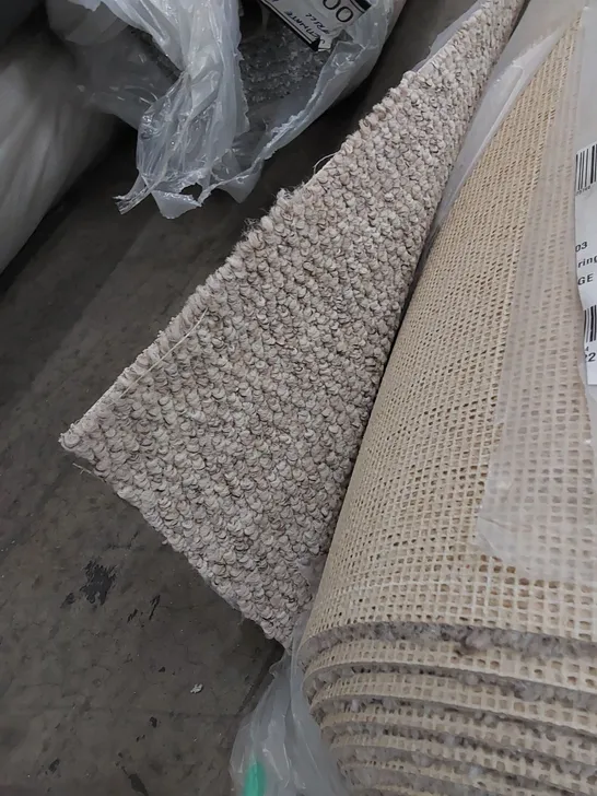 ROLL OF QUALITY MARRAKESH BEIGE CABLE CARPET // SIZE: 4 X 5.5m