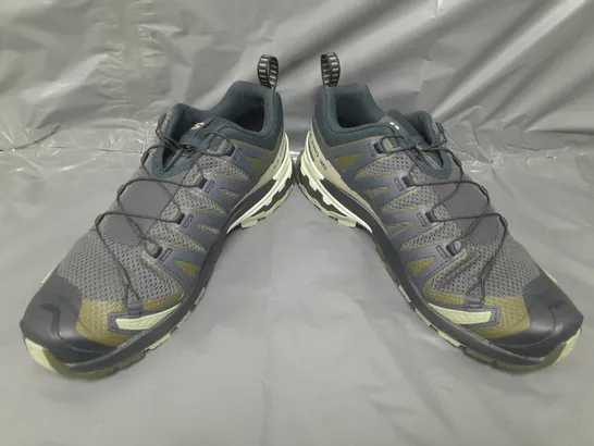 BOXED PAIR OF SALOMON XA PRO 3D V9 SHOES IN NAVY/SAGE/SEAFOAM UK SIZE 10