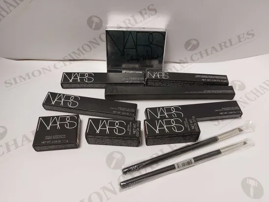 BOX OF APPROX 20 NARS MAKE UP ITEMS TO INCLUDE NARS LIPSTICK, NARS PRECISION LIP LINER AND TINTED SMUDGE PROOF EYESHADOW BASE