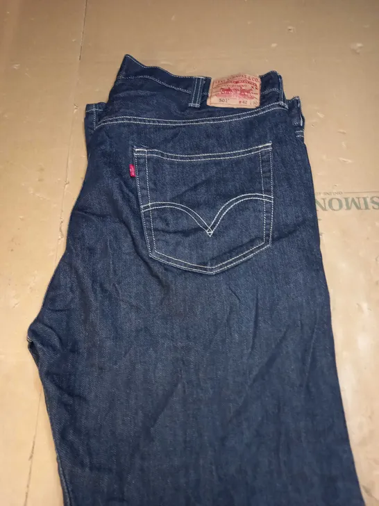 MENS LEVI STRAUSS DENIM JEANS SIZE UNSPECIFIED