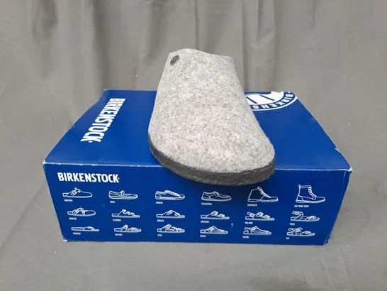 BOXED PAIR OF BIRKENSTOCK ZERMATT RIVET SHOES IN GREY UK SIZE 9