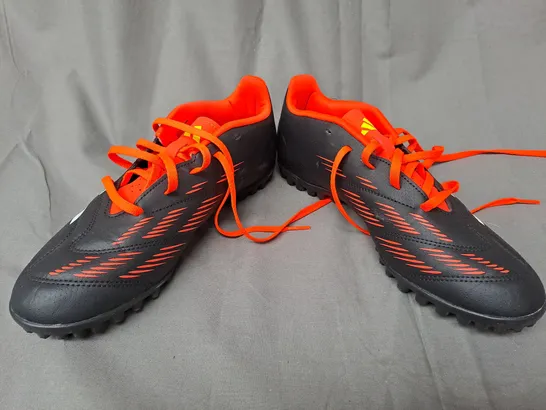 PAIR OF ADIDAS PREDATOR SHOES IN BLACK/ORANGE UK SIZE 8