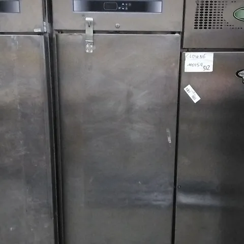 POLARIS SINGLE COMMERCIAL FRIDGE/CHILLER P70 TN A