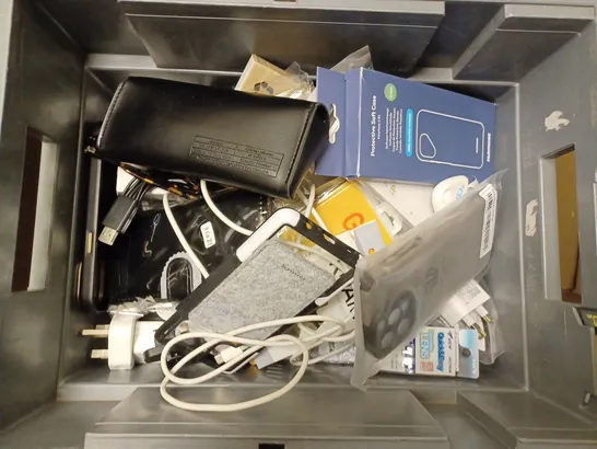 BOX OF APPROX 15 ITEMS INCLUDING ASSORTED PHONE CASES, CHARGING CABLES AND GLASSES