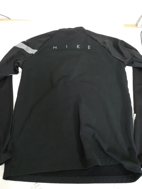 NIKE DRI-FIT QUARTER ZIP LONG SLEEVE FLEECE IN BLACK - SMALL