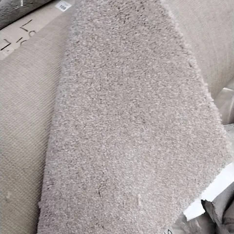 ROLL OF FIRST IMPRESSIONS CLEAN CUT CARPET APPROXIMATELY 6 X 4M
