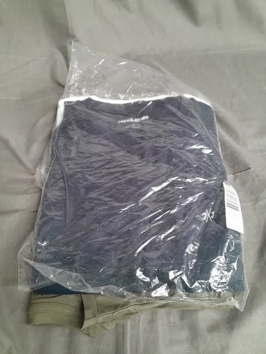 5 PACK JACK AND JONES LARGE TSHIRTS 