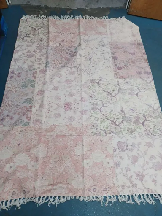 210x160 MIA PINK PATCH FLORAL RUG