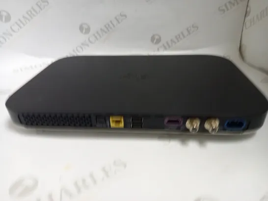 SKY Q BOX - ES140