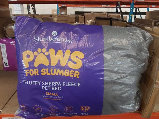 BAGGED SLUMBERDOWN PAWS FOR SLUMBER FLUFFY SHERPA FLEECE PET BED (1 ITEM)