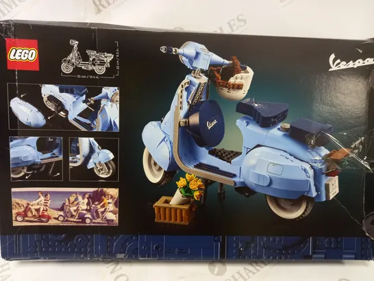 LEGO VESPA 125 SCOOTER MODEL (SET 10298) RRP £79.99