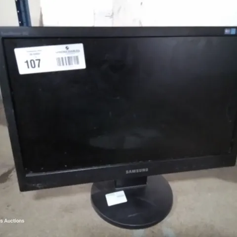 SAMSUNG COLOUR MONITOR WITH STAND Model 9425N