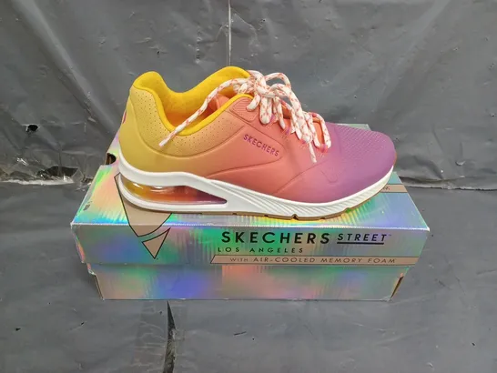 BOXED WOMENS SKECHERS AIR-COOLED MEMORY FOAM TRAINERS SIZE 6