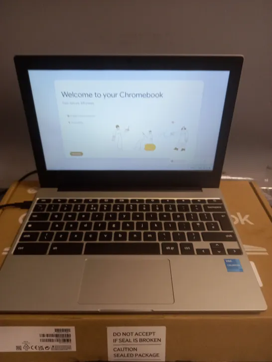 BOXED SAMSUNG GALAXY CHROMEBOOK INTEL CELERON LAPTOP - XE310XDA-KA1UK