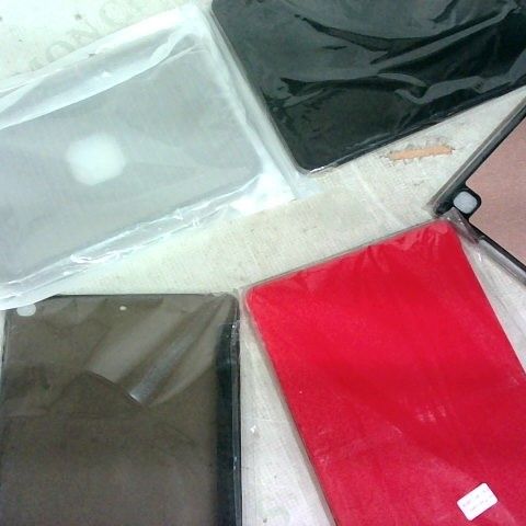 LOT OF APPROX. 5 TABLET CASE ASSORTED STYLES AND COLOURS
