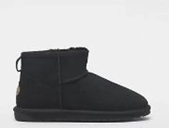 EMU STINGER MICRO WATER RESISTANT SHEEPSKIN BOOT BLACK SIZE 6