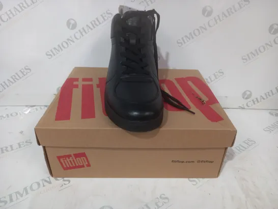 BOXED PAIR OF FITFLOP RALLY LEATHER MID-TOP PANEL SNEAKERS IN BLACK UK SIZE 5