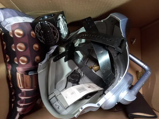 BOX OF ASSORTED DOCTOR WHO ITEMS TO INCLUDE CYBERMAN HELMET, DALEK FIGURES, ETC