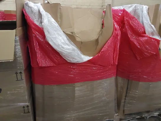 PALLET OF ASSORTED ITEMS INCLUDING: ARTIFICIAL CHRISTMAS TREE, BEDDING, AIR FRYER ACCESSORIES, DOOR MAT, WORLD MAP POSTER, ELECTRIC FAN