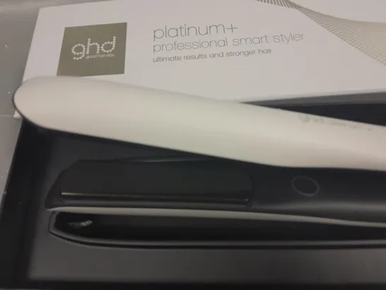 BOXED GHD PLATINUM+ SMART STYLER