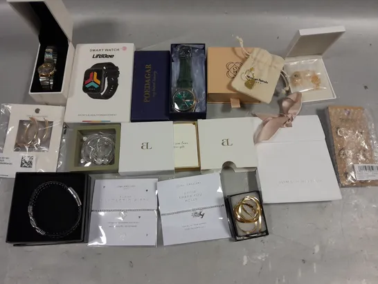 LOT OF ASSORTED JEWELLERY AND WATCH ITEMS TO INCLUDE WATCHES, NECKLACES AND EARRINGS