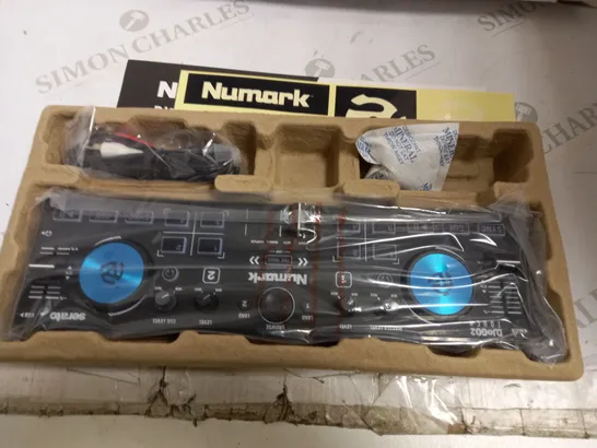 BOXED NUMARK DJ2GO TOUCH 