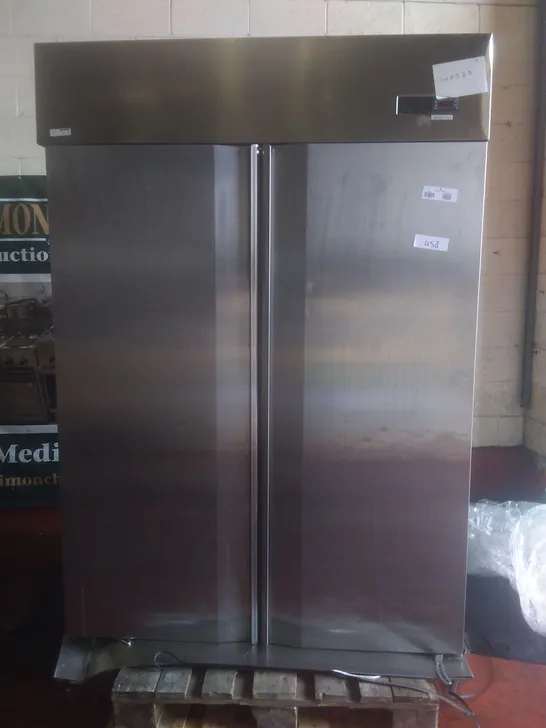 LARGE DOUBLE DISPLAY FRIDGE 