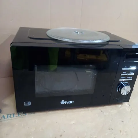 SWAN 700W MANUAL MICROWAVE - BLACK