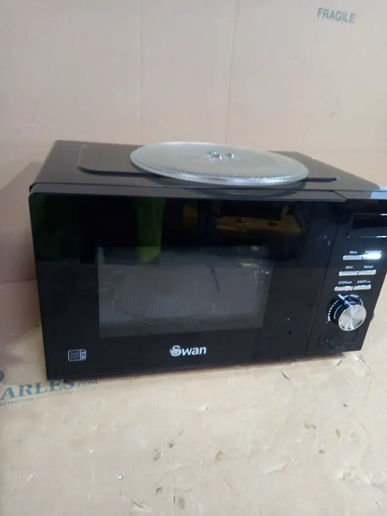 SWAN 700W MANUAL MICROWAVE - BLACK RRP £64