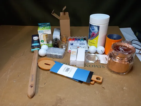 LOT OF APPROXIMATEY 15 ITEMS TO INCLUDE GOLF BALS, LIGHTBULBS, SPA PH PLUS, ETC