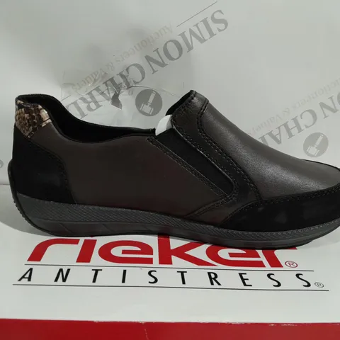 BOXED RIEKER SHOES IN BROWN - SIZE 6.5