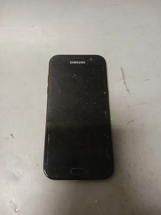 SAMSUNG A5 32GB IN BLACK