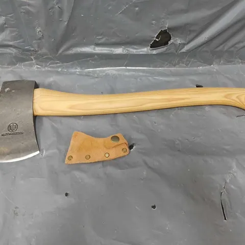 HULLAFORS BROWN HATCHET 