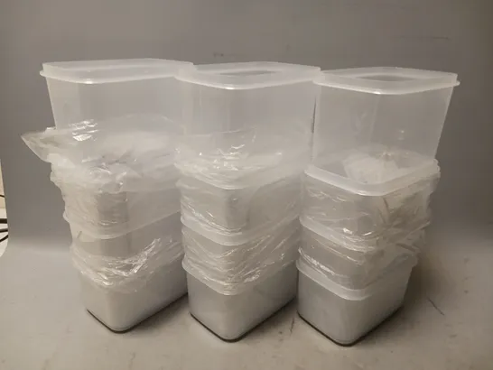 BOX OF APPROXIMATELY 15 ASSORTED TUPPERWARE STORAGE CONTAINERS IN VARIOUS SIZES