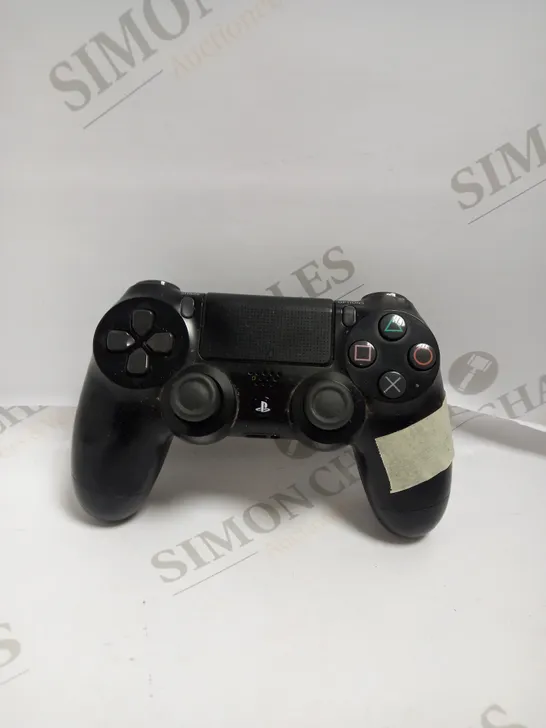 SONY PLAYSTATION 4 CONTROLLER IN BLACK 