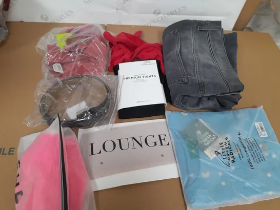 BOX OF APPROXIMATELY 20 CLOTHING ITEMS TO INCLUDE BELT, GREY JEANS, PREMIUM TIGHTS ETC