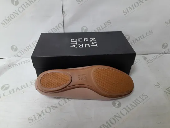 NATURALIZER LEATHER BALLET FLAT SHOE IN TAN PINK SIZE 7