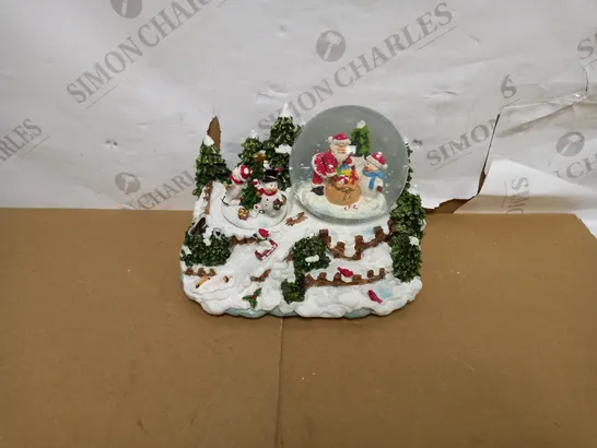 WERCHRISTMAS SNOW GLOBE AND FEATURE