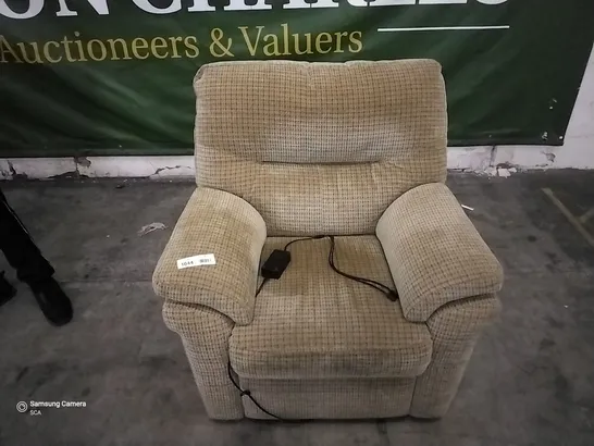 QUALITY BRITISH DESIGNED & MANUFACTURED G PLAN SEATTLE ELECTRIC RECLINING CHAIR KENDAL ANTIQUE FABRIC 