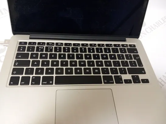 APPLE MACBOOK PRO (A1502 EARLY 2015)