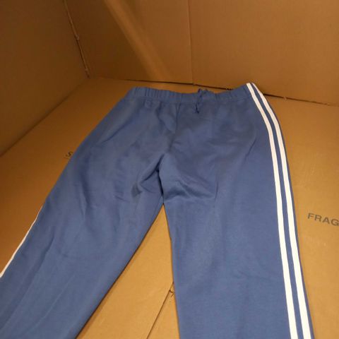 PAIR OF ADIDAS TRACKSUIT BOTTOMS SIZE LARGE
