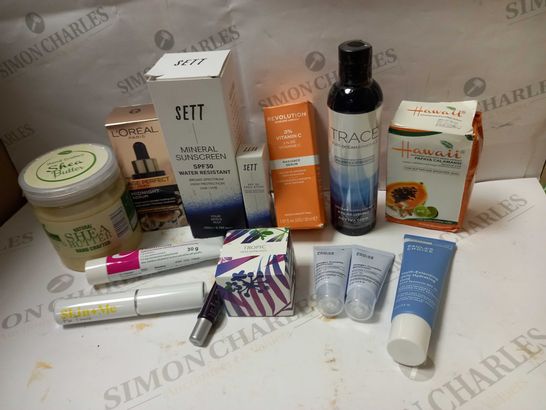 LOT OF APPROX 12 ASSORTED SKINCARE PRODUCTS TO INCLUDE L'OREAL MIDNIGHT SERUM, MINERAL SUNSCREEN, TROPIC DEEP HYDRATION, ETC