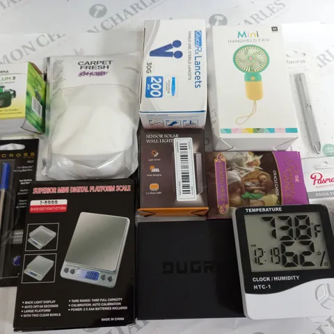 LOT OF ASSORTED HOUSEHOLD ITEMS TO INCLUDE DIGITAL PLATFORM SCALES, CARPET FRESH AND SENSOR WALL LIGHT