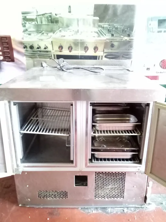 COMMERCIAL WORK STATION WITH UNDERCOUNTER FRIDGE